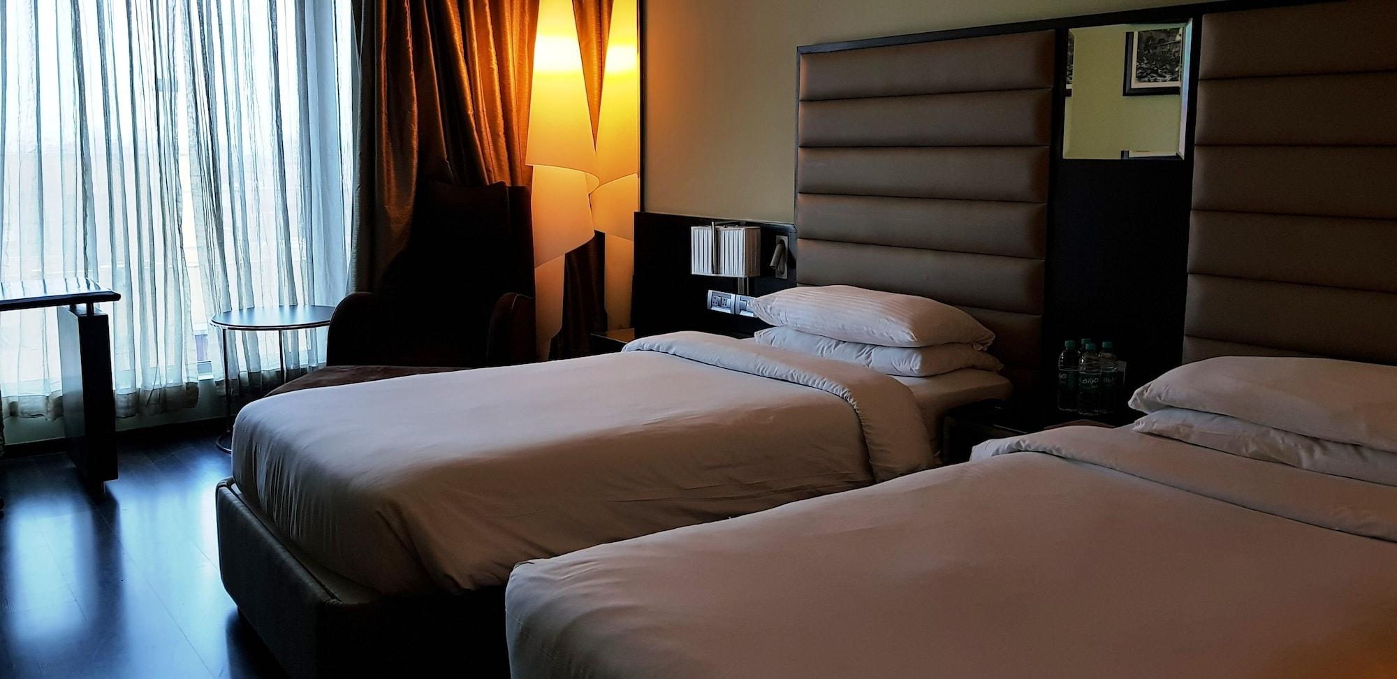 Vivanta Hyderabad, Begumpet מראה חיצוני תמונה A room at the hotel