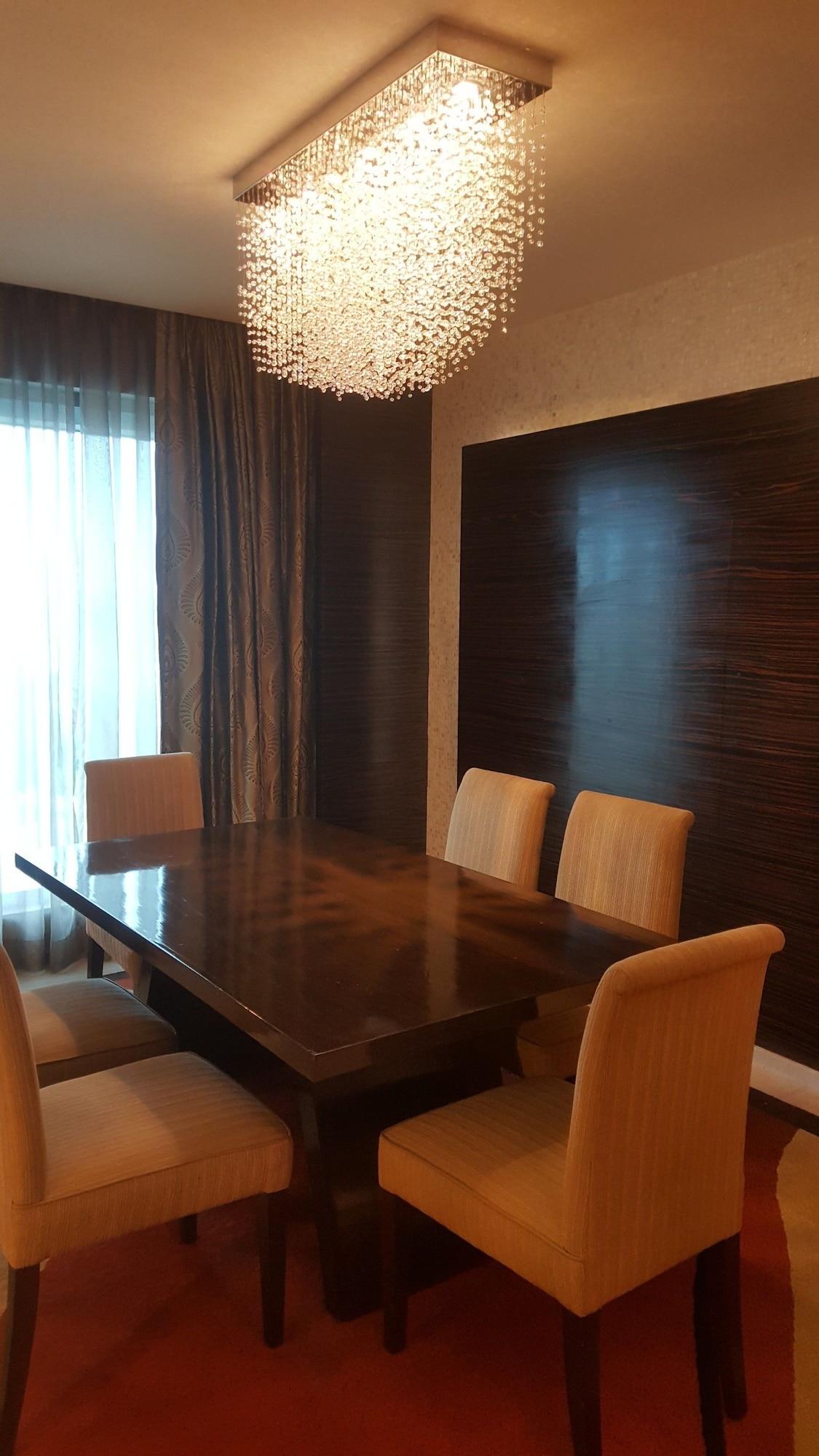 Vivanta Hyderabad, Begumpet מראה חיצוני תמונה A meeting room at the hotel