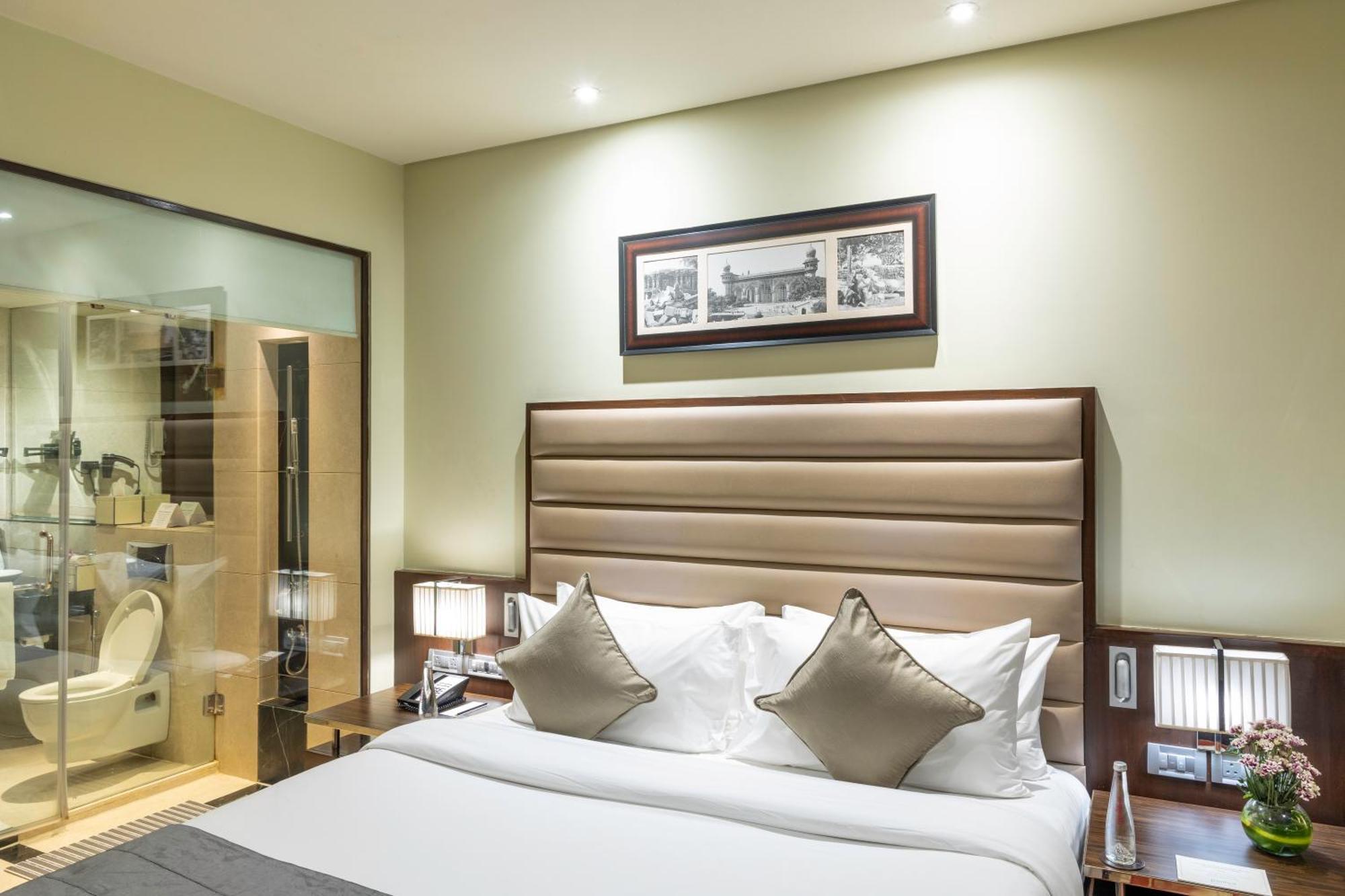 Vivanta Hyderabad, Begumpet מראה חיצוני תמונה A room at the hotel
